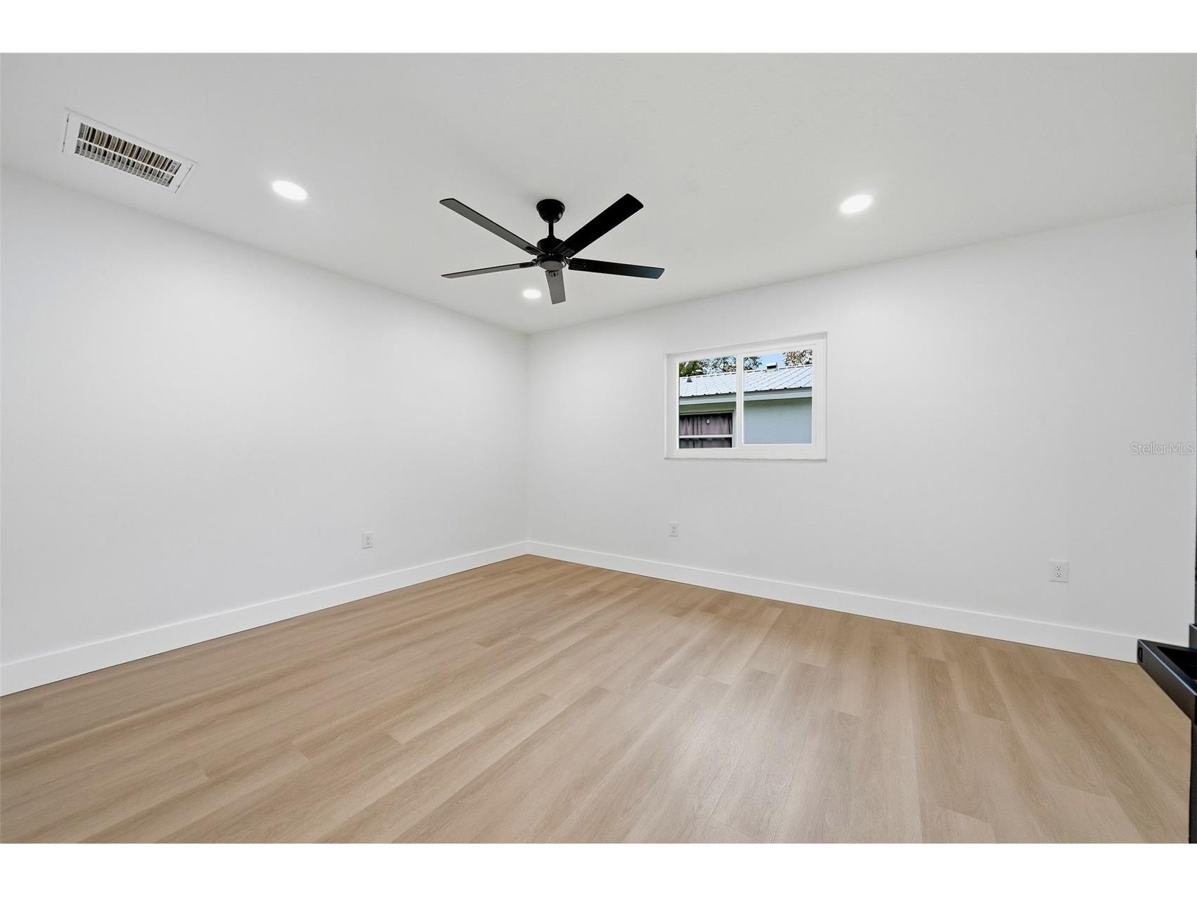 7101 62 Way N Pinellas Park FL 33781 TB8517161 image24