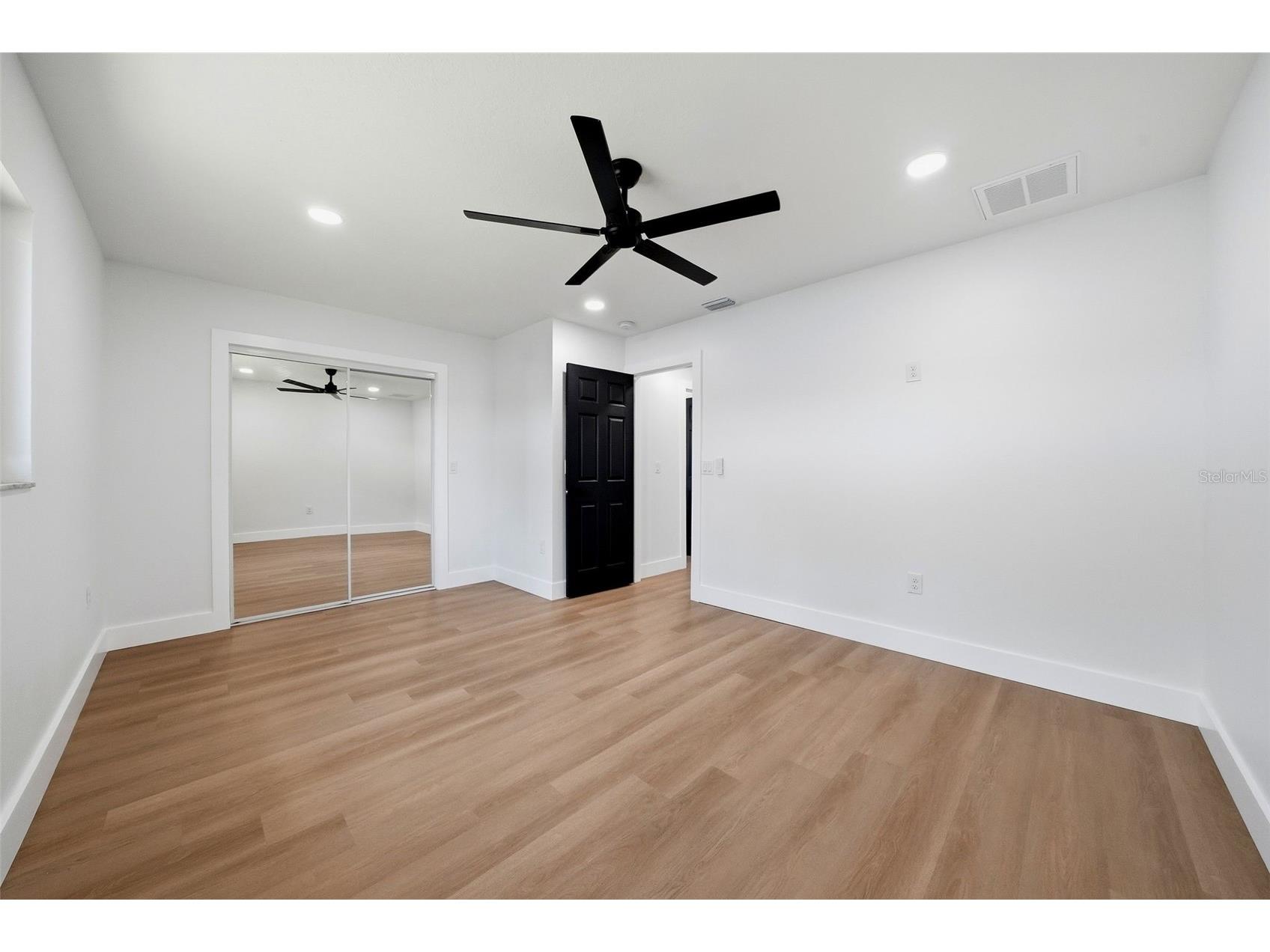 7101 62 Way N Pinellas Park FL 33781 TB8517161 image25