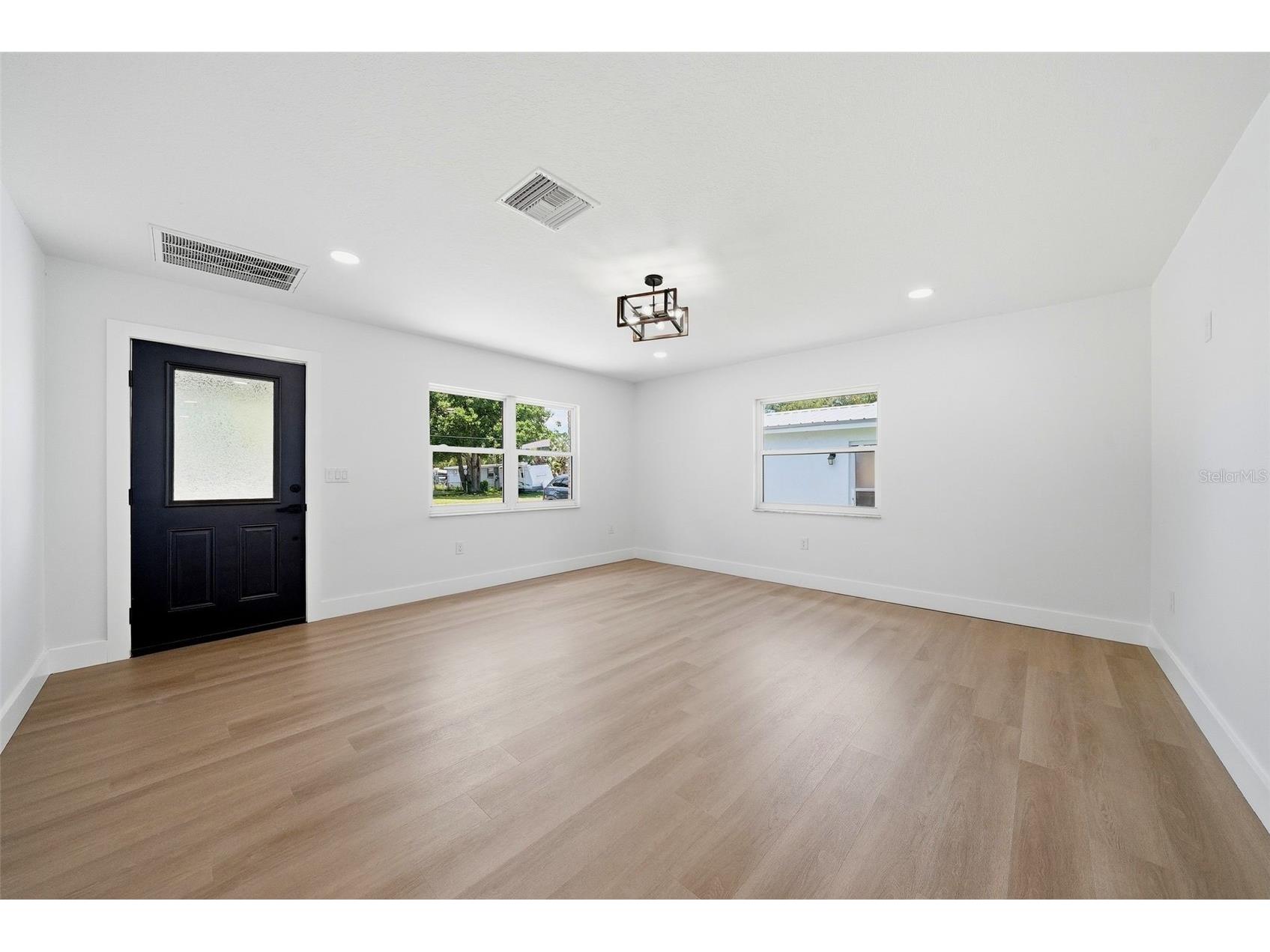7101 62 Way N Pinellas Park FL 33781 TB8517161 image9