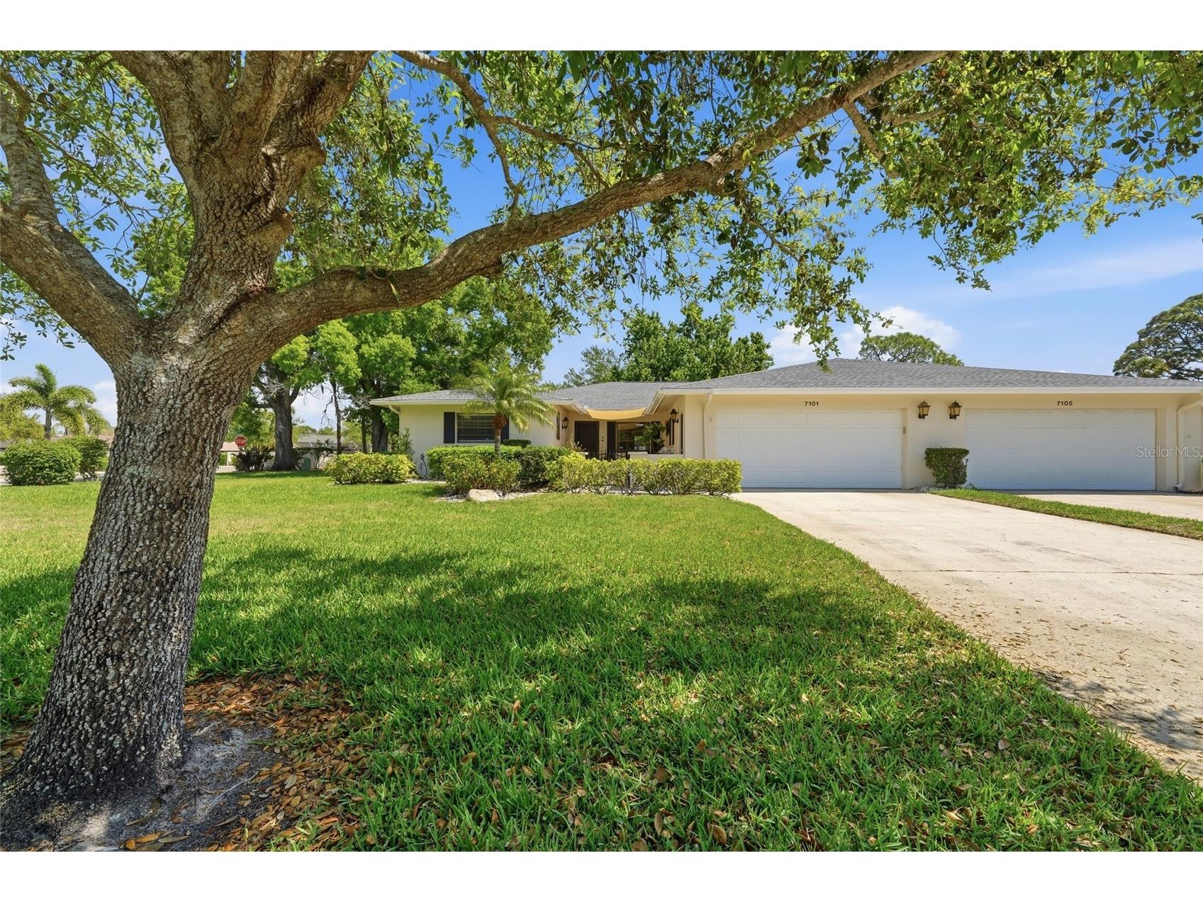 7101 Fairway Bend Circle Sarasota FL 34243 A4687945 image3