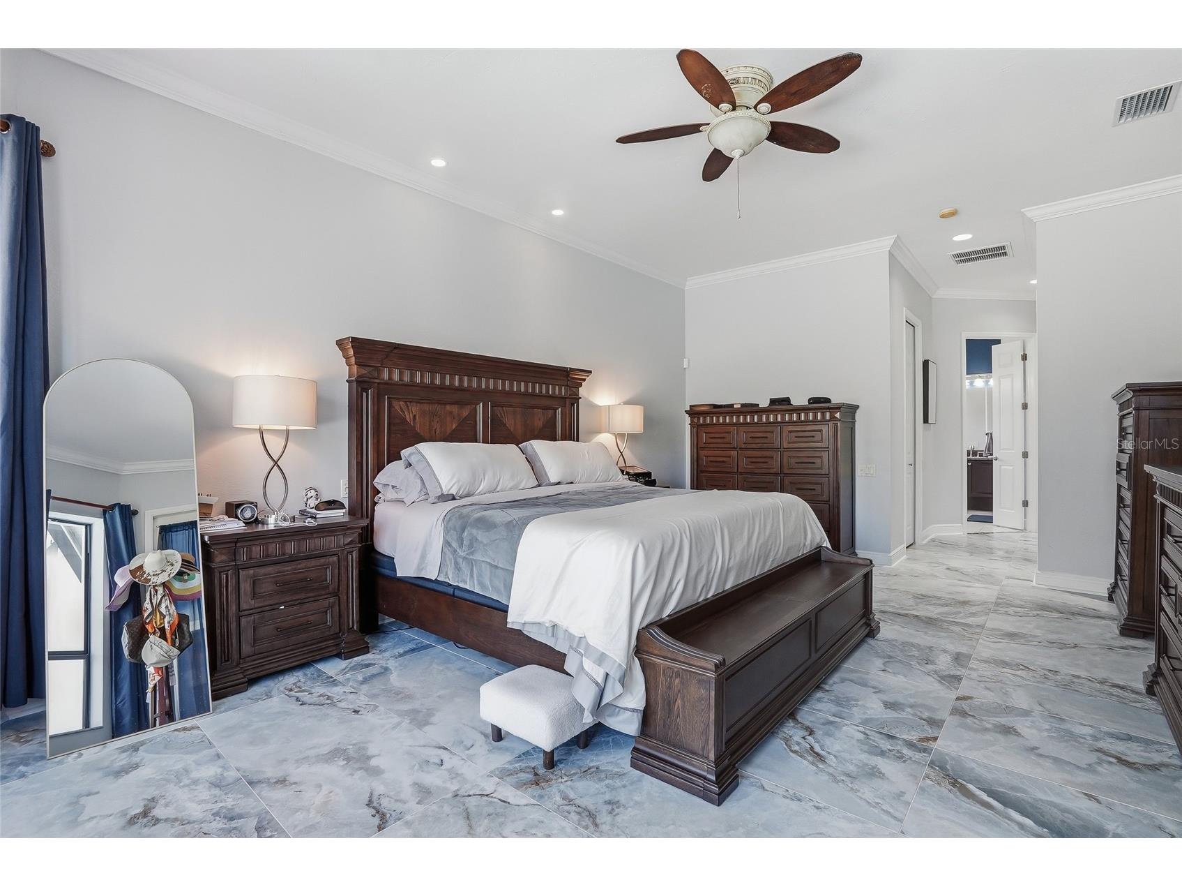 7101 Hatpin Loop Wesley Chapel FL 33545 TB8495168 image12