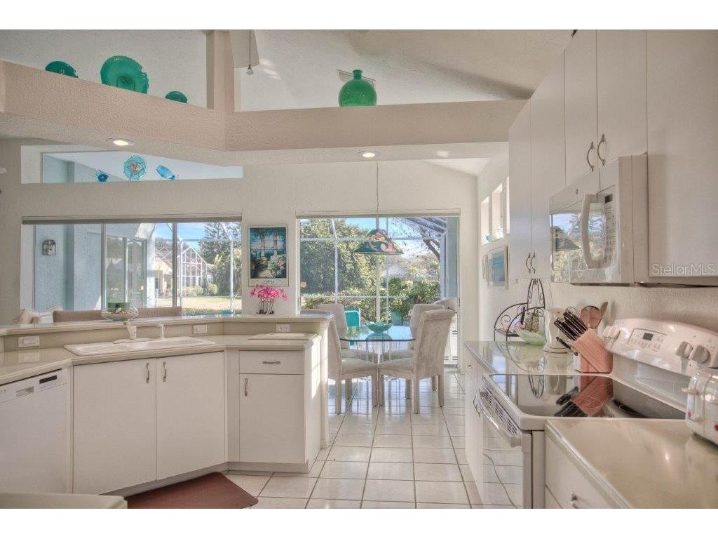 7101 Victoria Circle University Park FL 34201 A4595128 image9