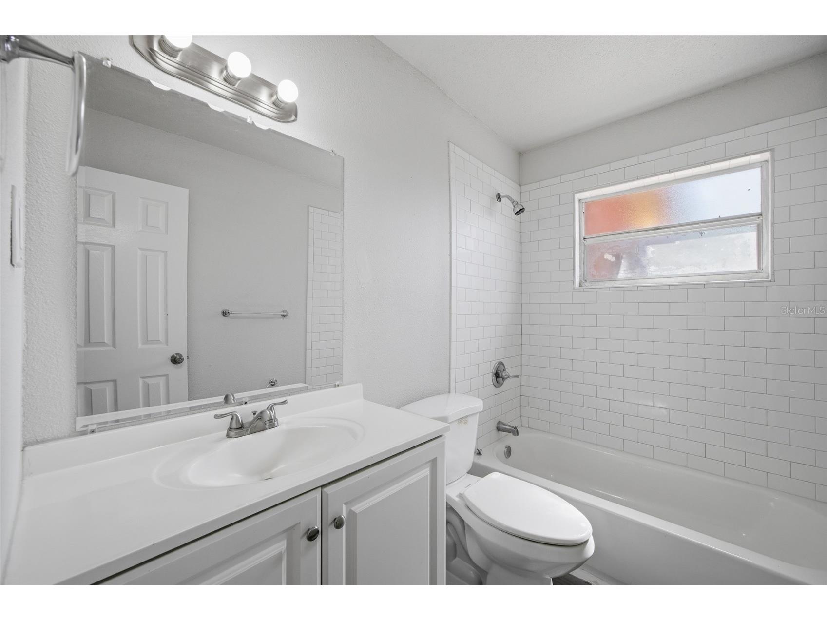 7102 Dellwood Drive Tampa FL 33619 TB8512364 image23