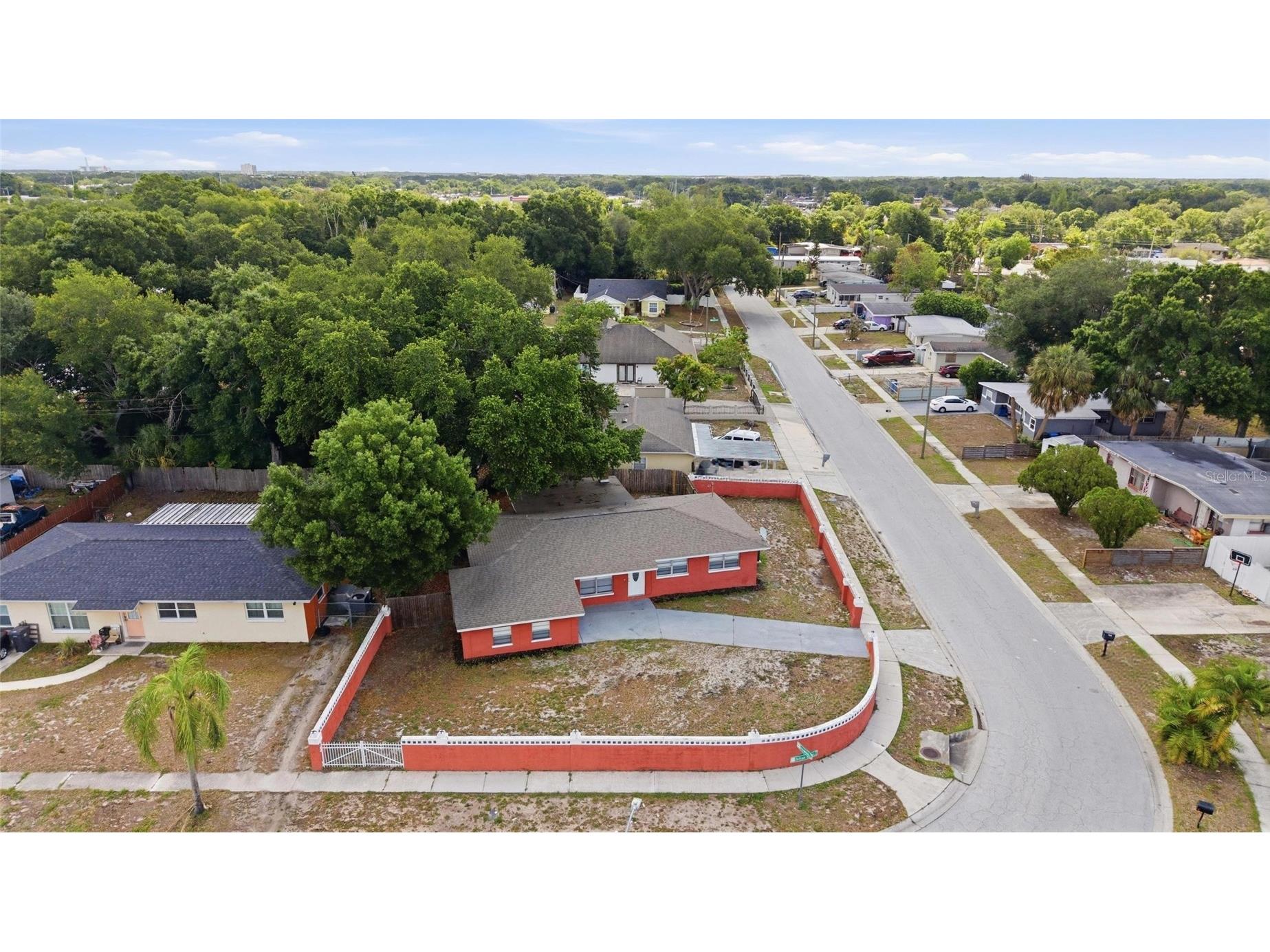 7102 Dellwood Drive Tampa FL 33619 TB8512364 image35