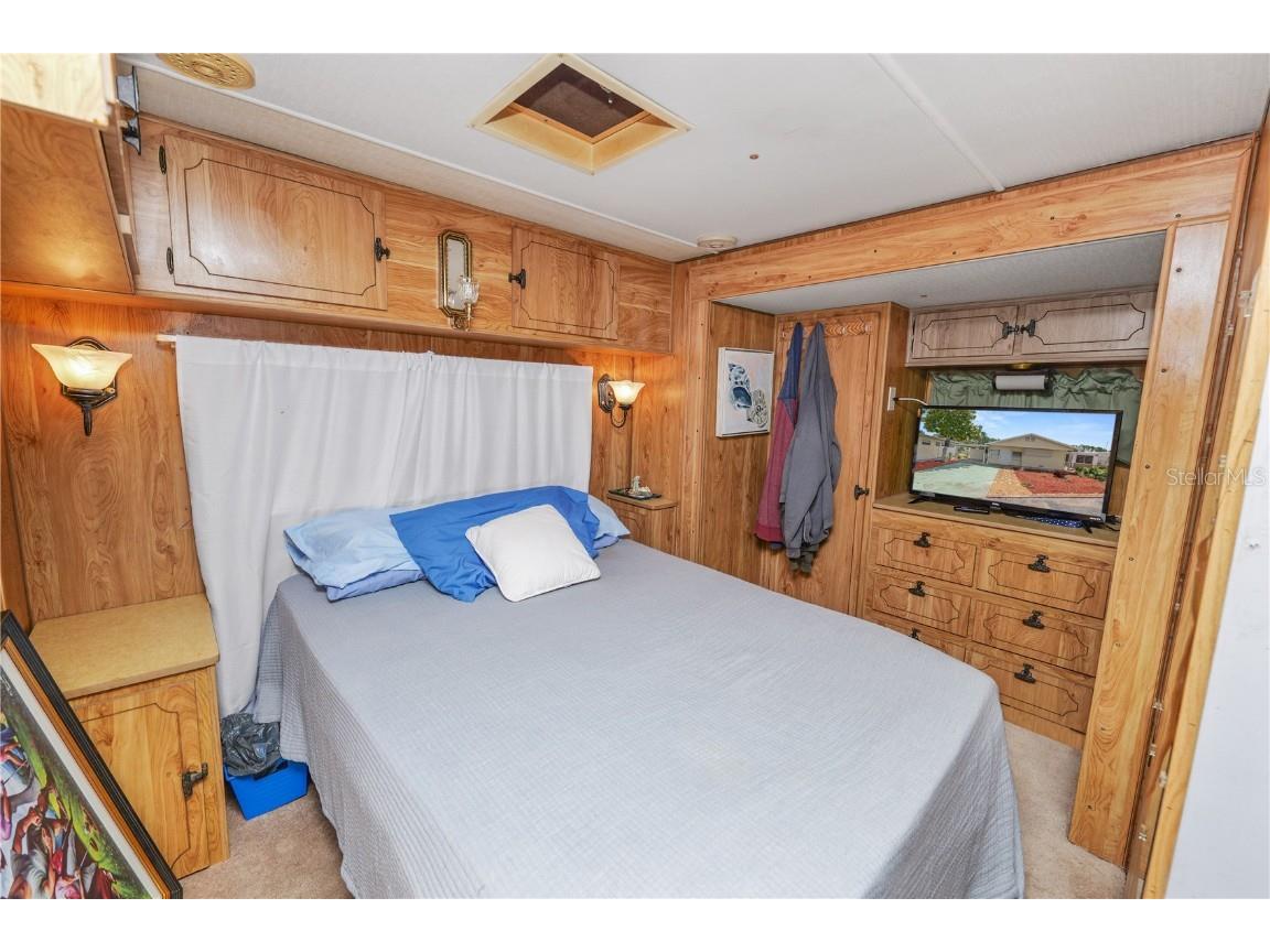 7102 Fairview Village Circle Winter Haven FL 33881 - C LK HAMILTON LK HENRY L4952803 image14