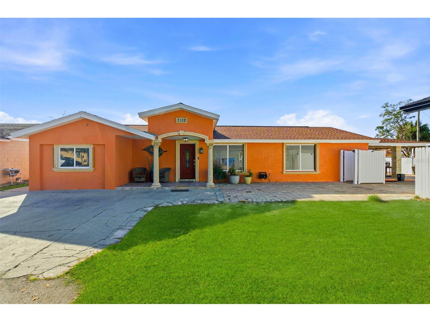7102 Harborhills Court Tampa FL 33615 TB8460561 image1