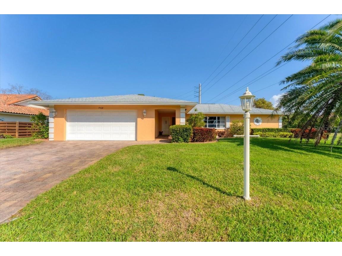 7102 W 18th Avenue W Bradenton FL 34209 A4639700 image1