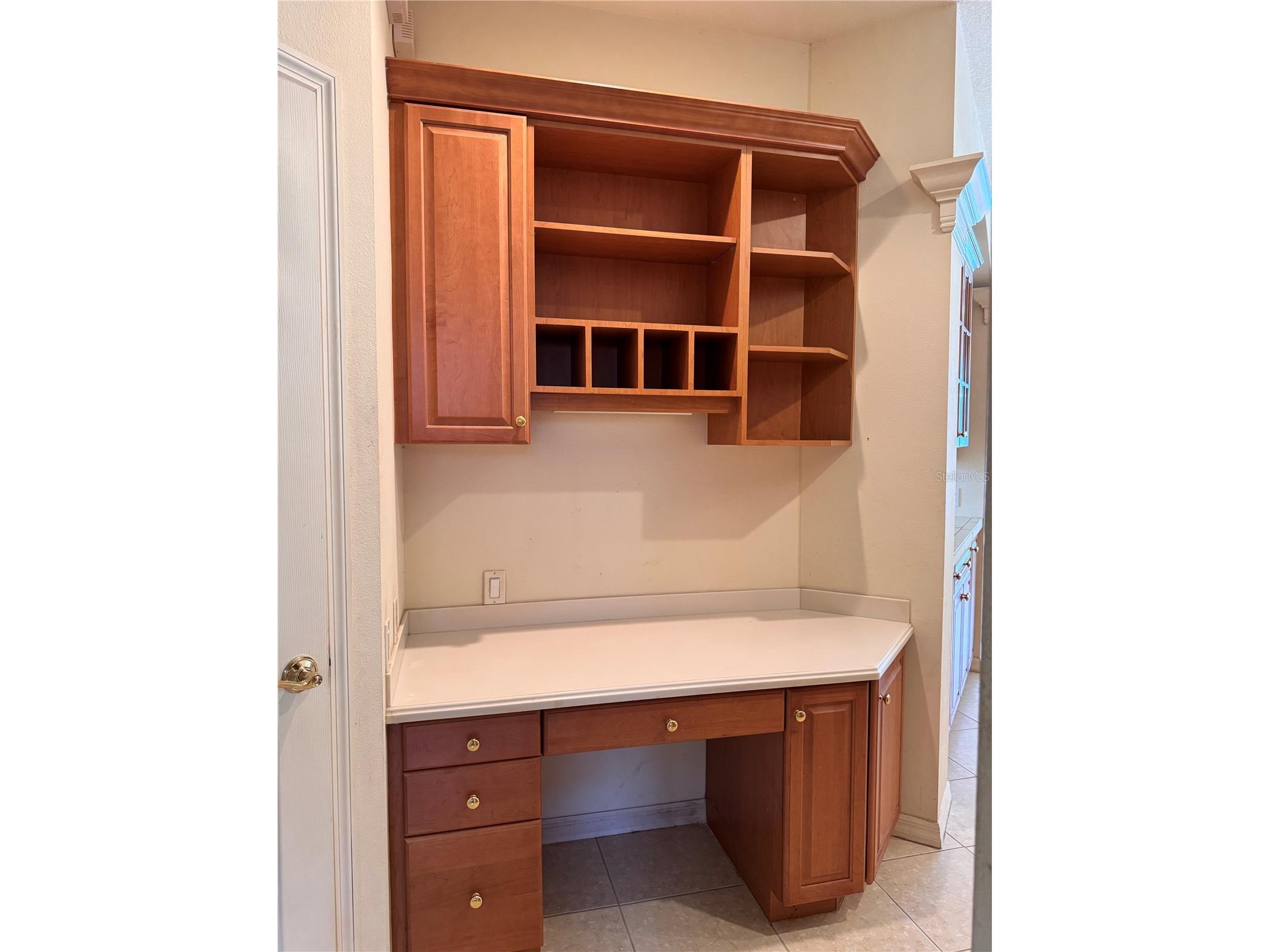 7103 Treymore Court Sarasota FL 34243 A4696908 image10