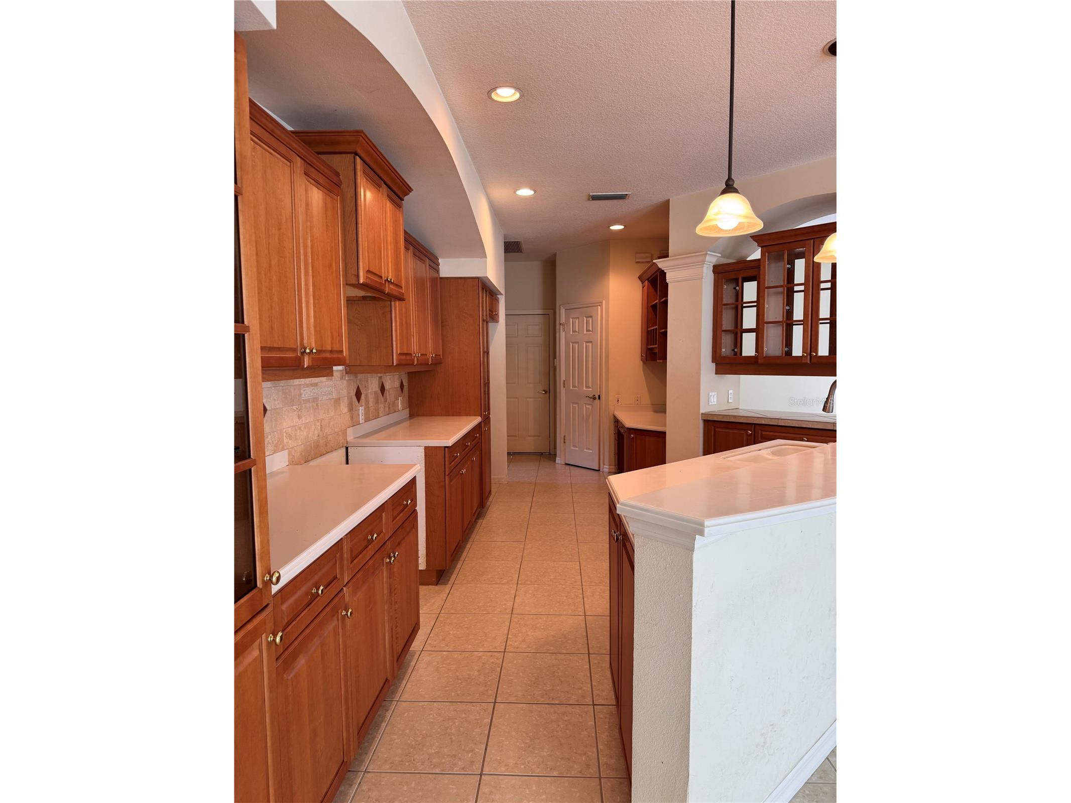 7103 Treymore Court Sarasota FL 34243 A4696908 image8