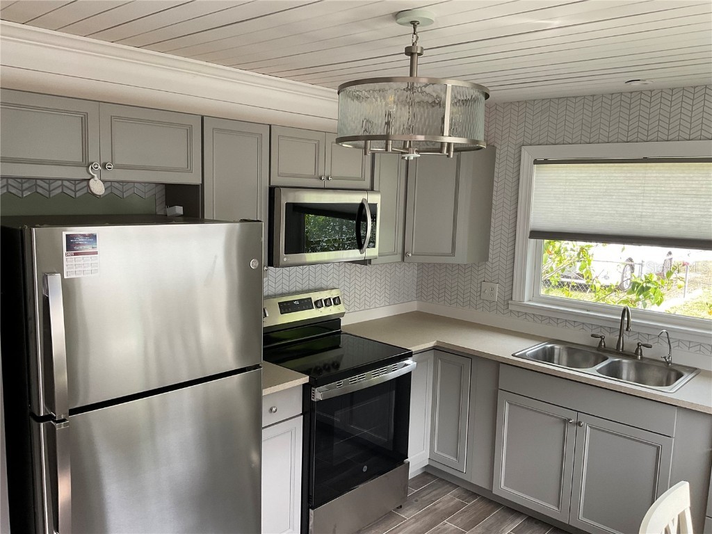 7104 Fair Lane Hudson FL 34667 W7875950 image14