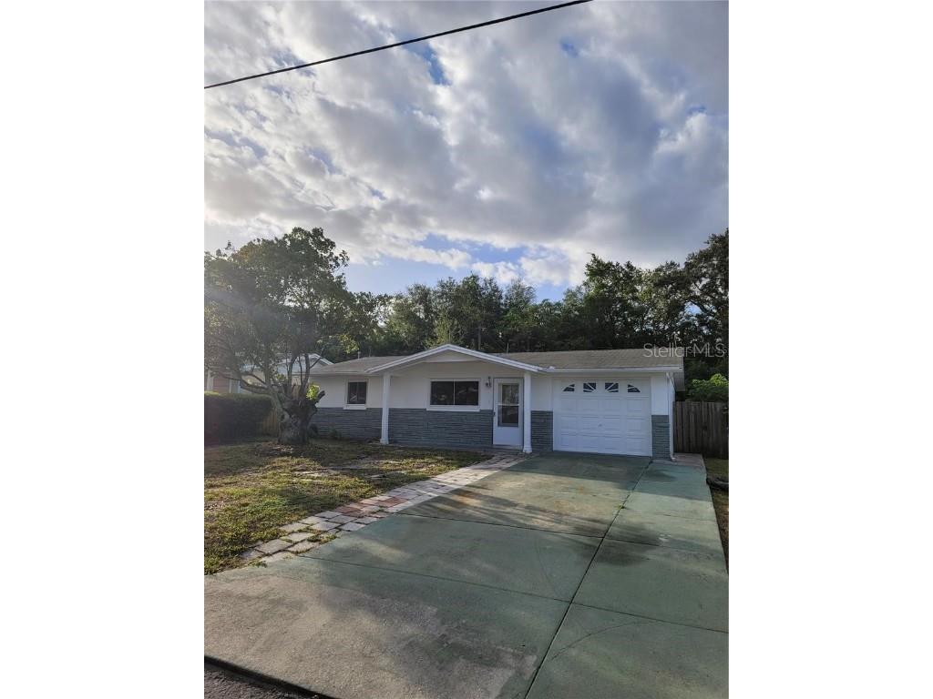 7104 Gulf Breeze Circle Hudson FL 34667 U8242124 image1