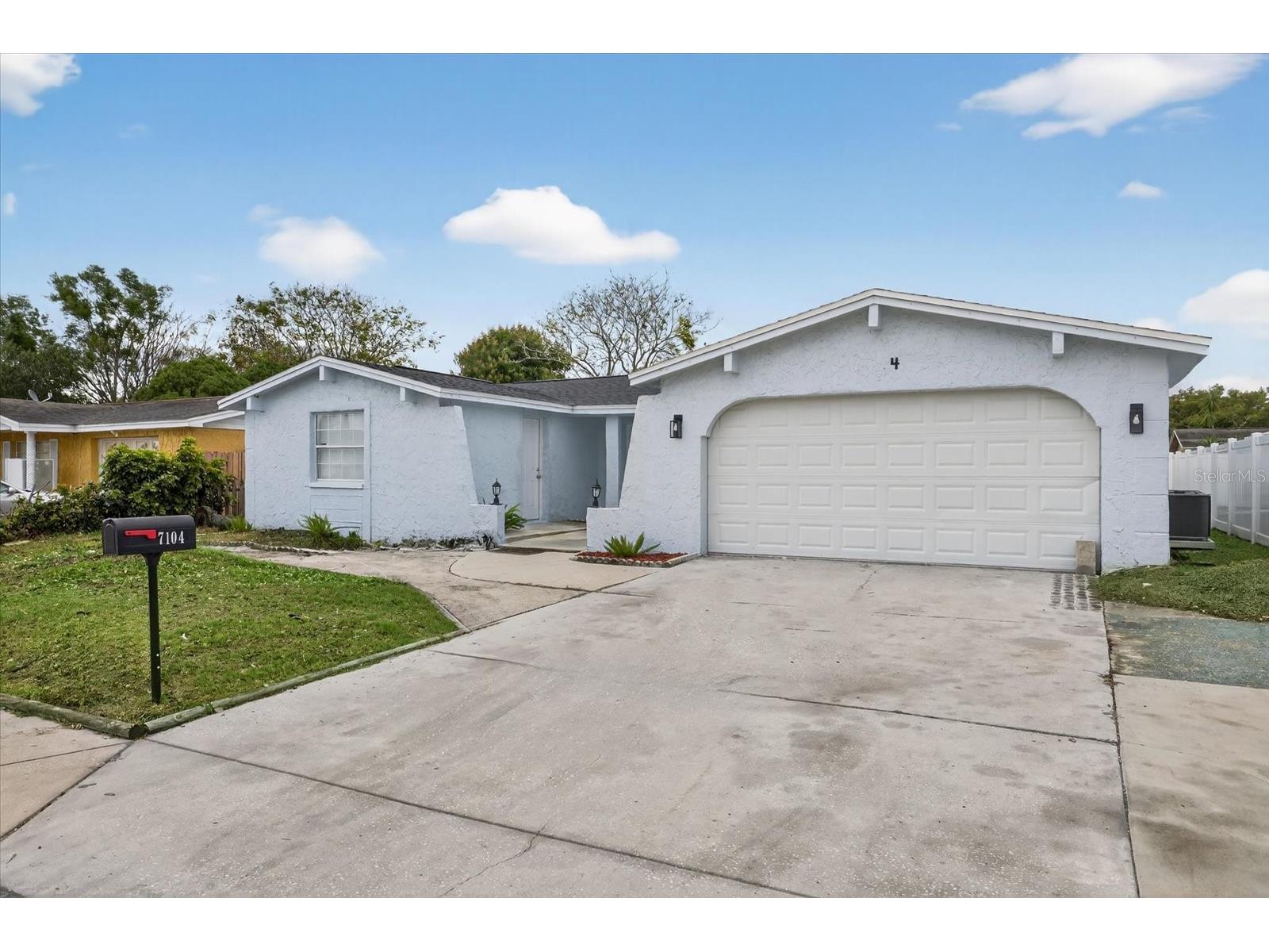 7104 King Arthur Drive Port Richey FL 34668 TB8464717 image1