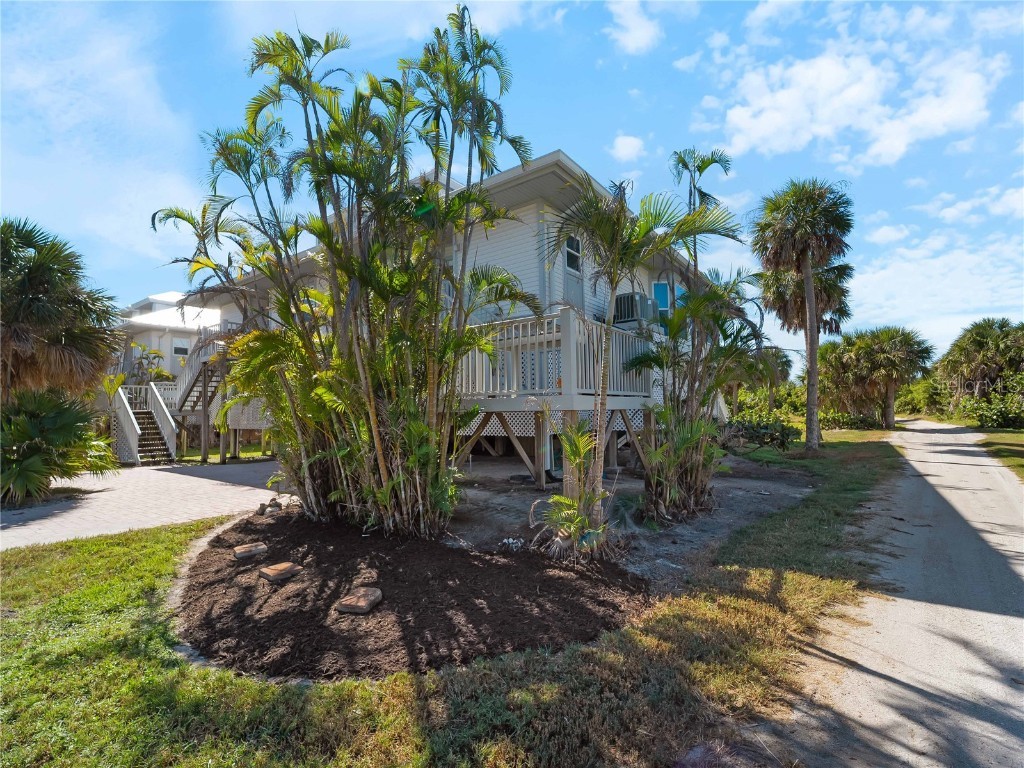 7104 Palm Island Drive #LE38 Placida FL 33946 D6144591 image4