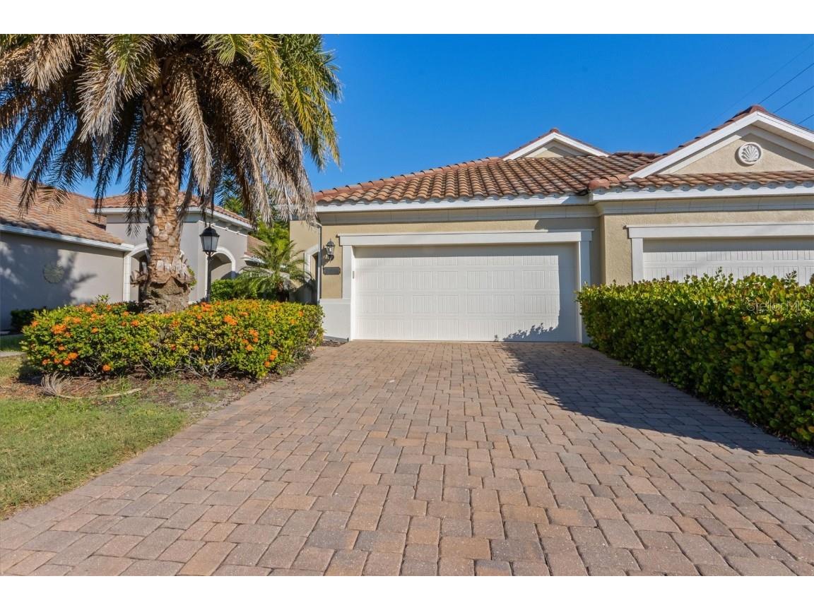 7104 Playa Bella Drive Bradenton FL 34209 A4669778 image1