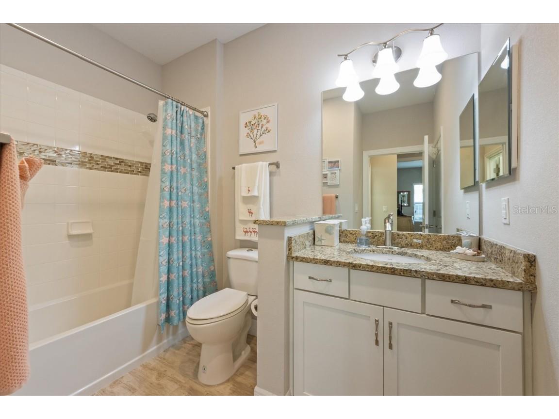 7104 Playa Bella Drive Bradenton FL 34209 A4669778 image12