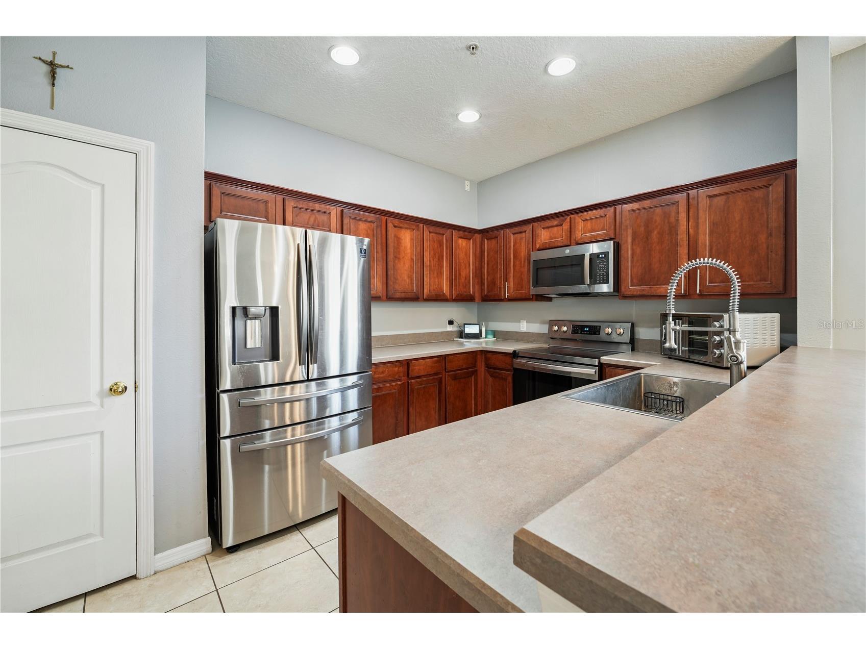 7105 Red Lantern Drive #13C Harmony FL 34773 S5142777 image10