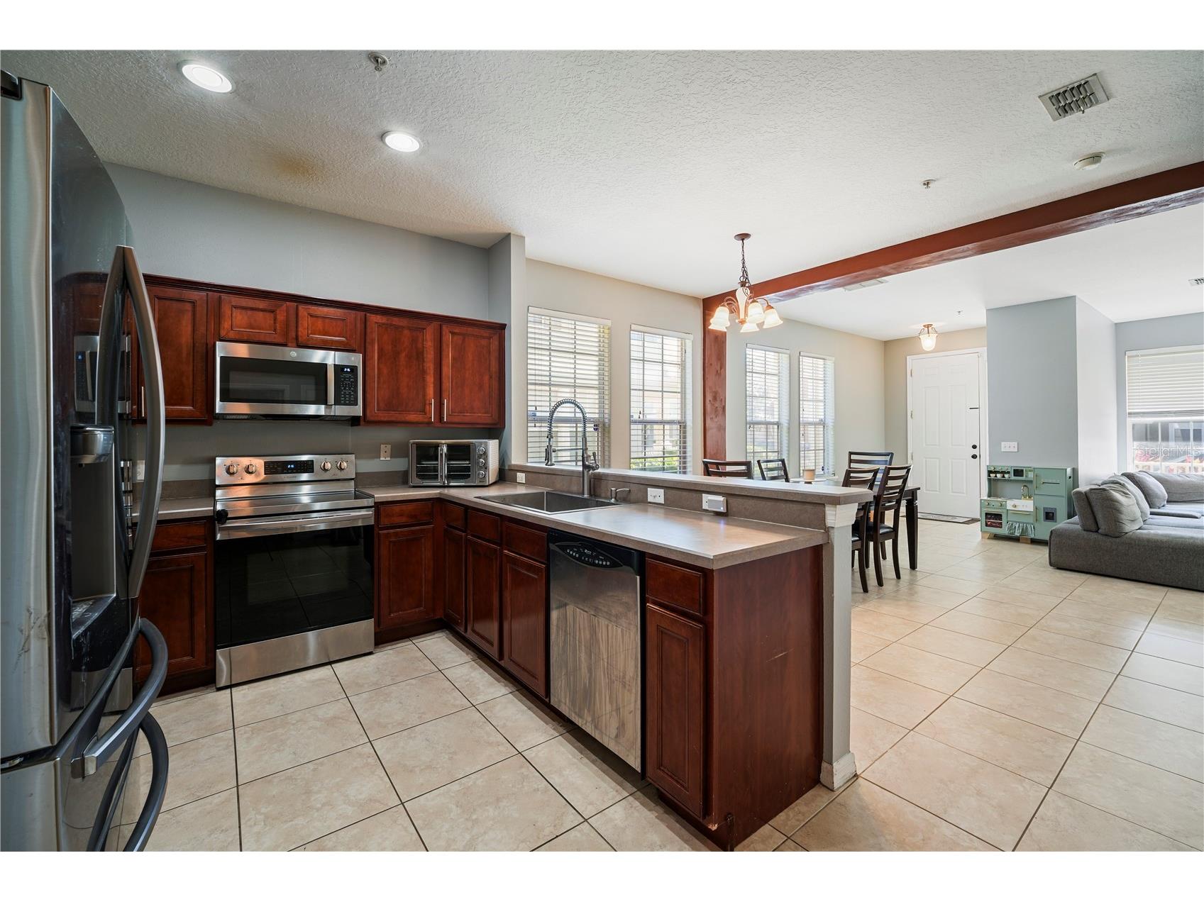 7105 Red Lantern Drive #13C Harmony FL 34773 S5142777 image4