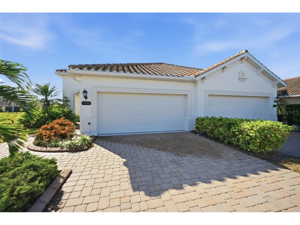 7105 Vista Bella Drive Bradenton FL 34209 A4673820 image2