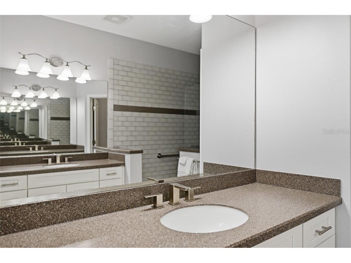 7105 Vista Bella Drive Bradenton FL 34209 A4673820 image31