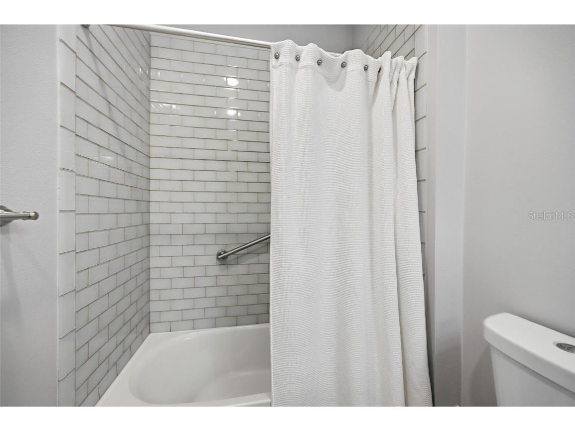 7105 Vista Bella Drive Bradenton FL 34209 A4673820 image35