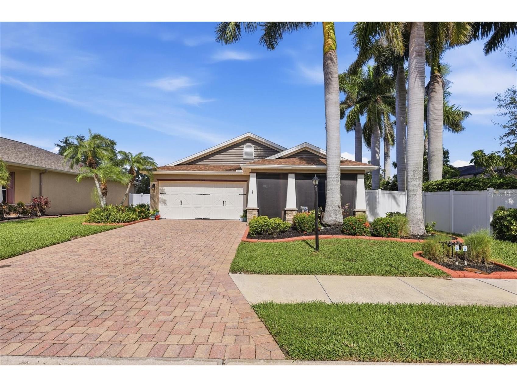 7106 35th Street E Sarasota FL 34243 A4694775 image1