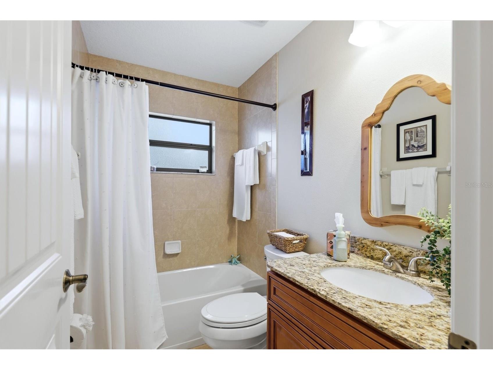 7106 35th Street E Sarasota FL 34243 A4694775 image26