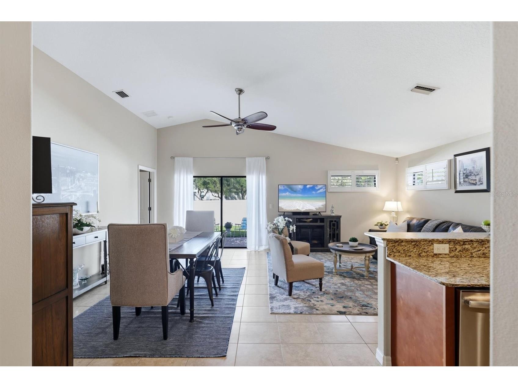 7106 35th Street E Sarasota FL 34243 A4694775 image6