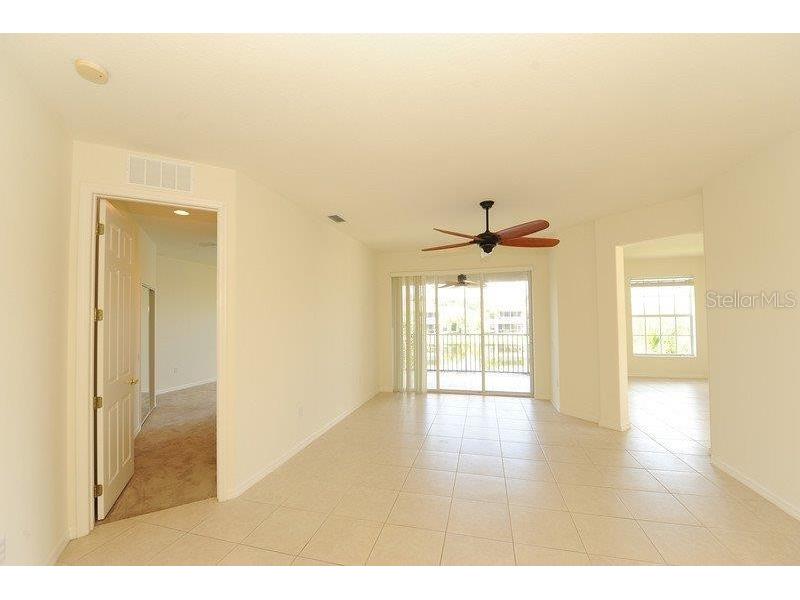 7106 Prosperity Circle #1201 Sarasota FL 34238 A4696786 image10