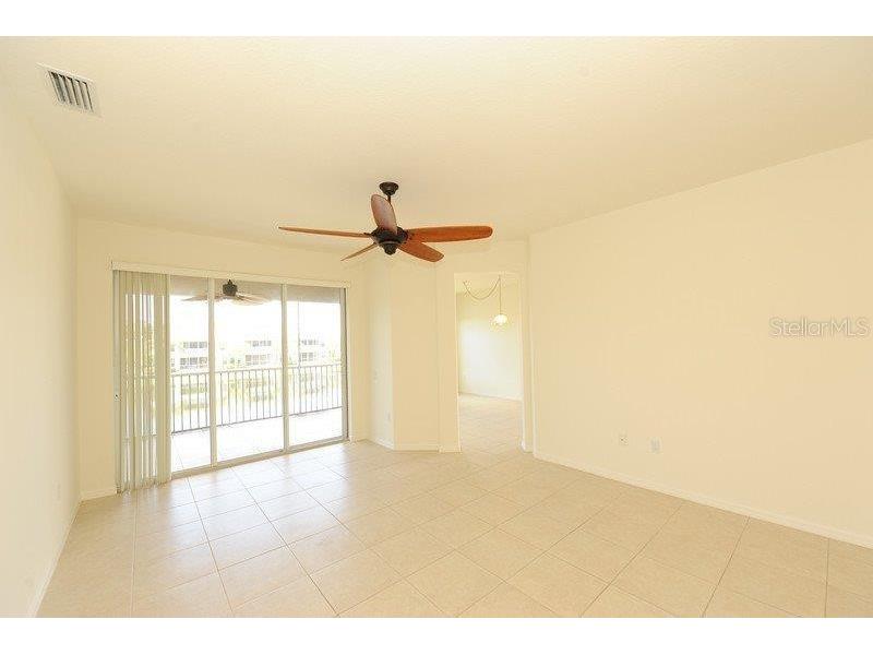 7106 Prosperity Circle #1201 Sarasota FL 34238 A4696786 image11