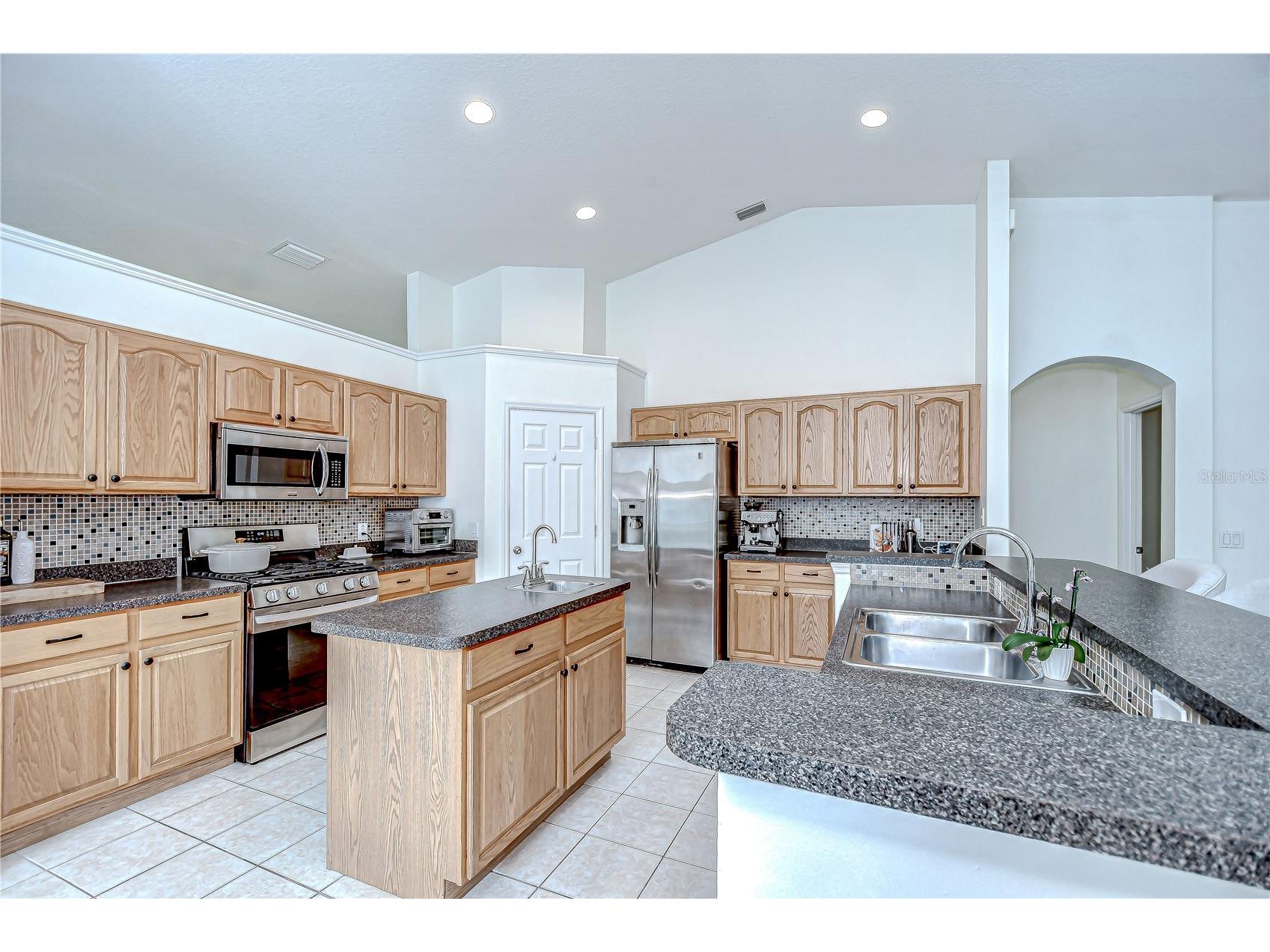 7107 Colonial Lake Dr Riverview FL 33578 TB8480288 image8