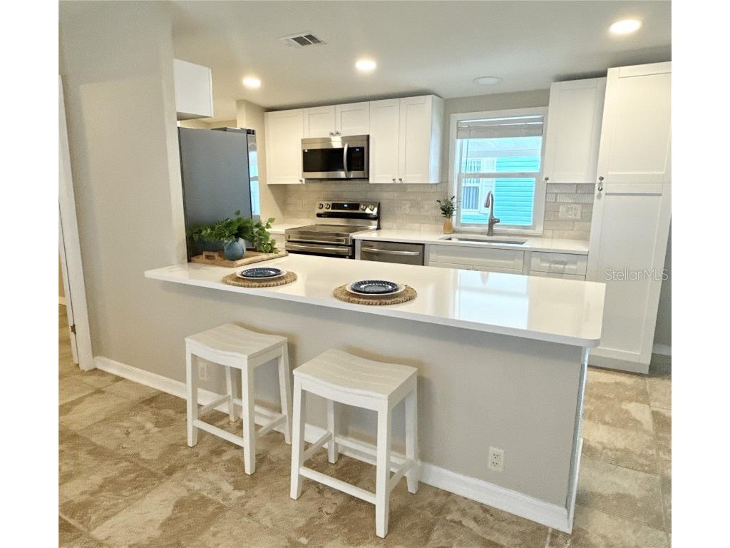 7107 Mount Essex Drive NE #520 Saint Petersburg FL 33702 - TAMPA BAY TB8454306 image2