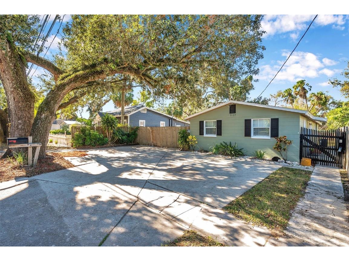 7107 Washington Street New Port Richey FL 34652 W7870795 image1