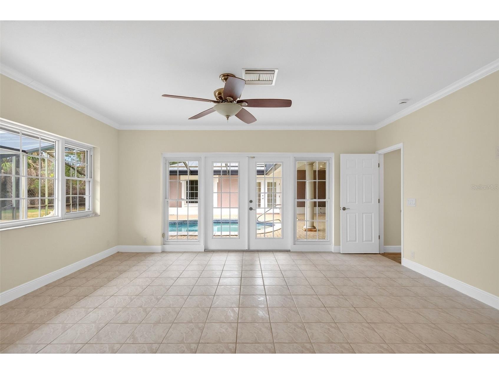 7108 Midnight Pass Road Sarasota FL 34242 A4685107 image20