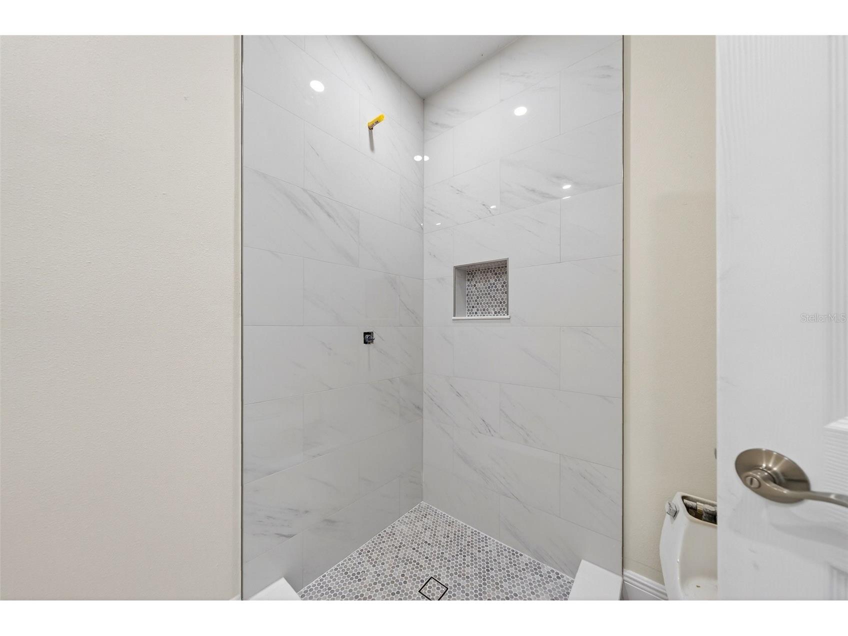 7108 Midnight Pass Road Sarasota FL 34242 A4685107 image32