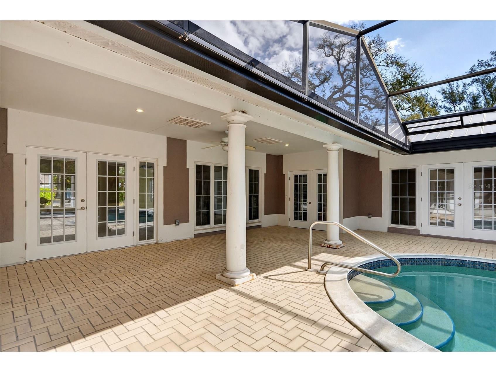 7108 Midnight Pass Road Sarasota FL 34242 A4685107 image40