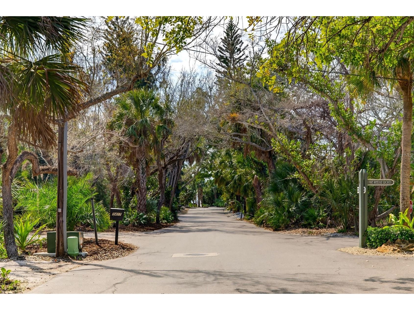 7108 Midnight Pass Road Sarasota FL 34242 A4685107 image66