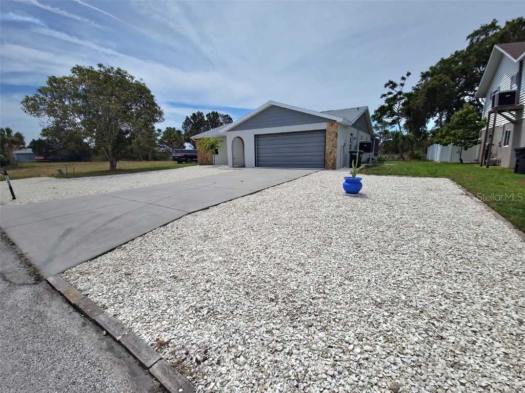 7108 Southwind Drive Hudson FL 34667 W7855229 image1