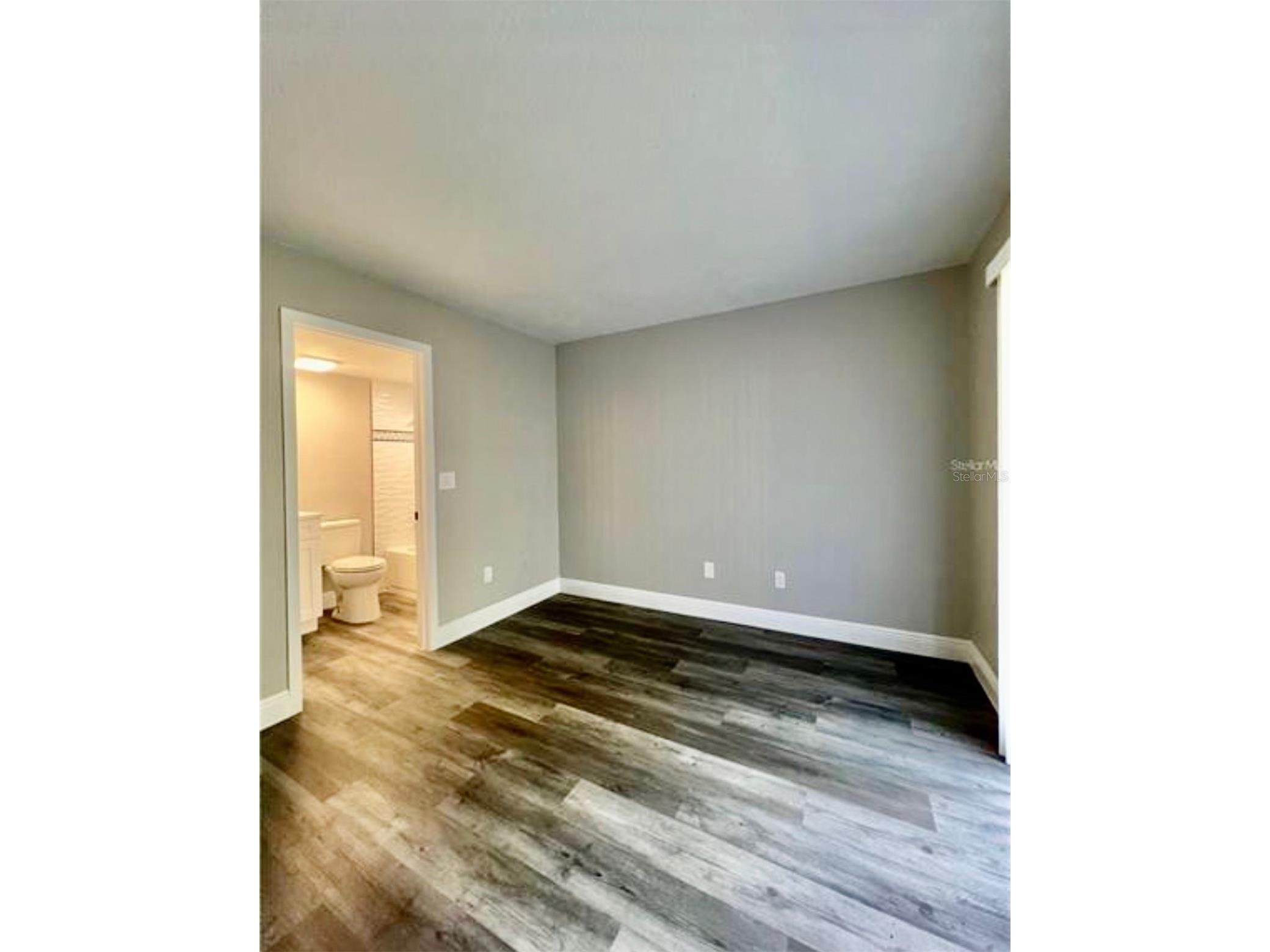 7108 Waterside Drive #103 Tampa FL 33617 P4938003 image4