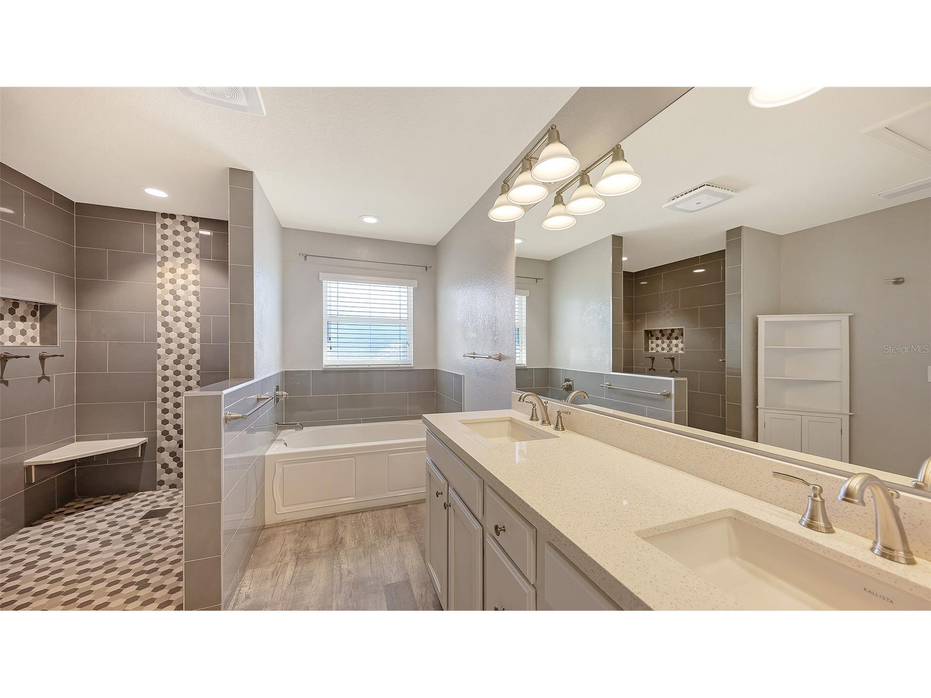 7109 Chatum Light Run Bradenton FL 34212 A4681888 image23