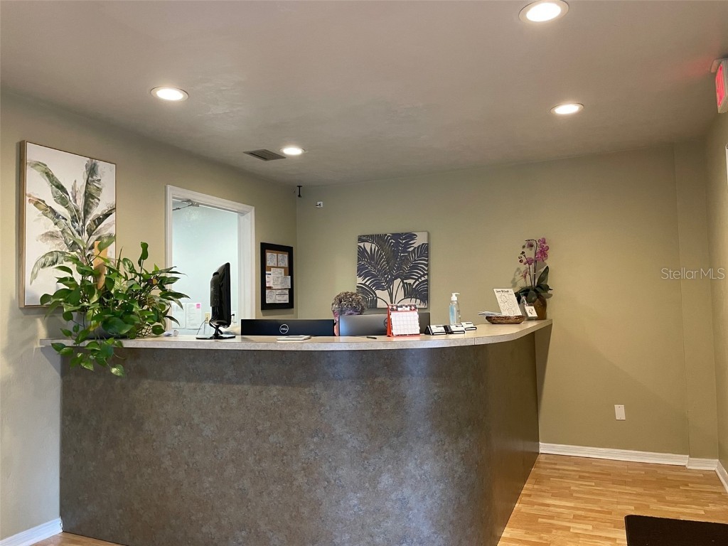 7109 NW 11th Place #F Gainesville FL 32605 GC514846 image1