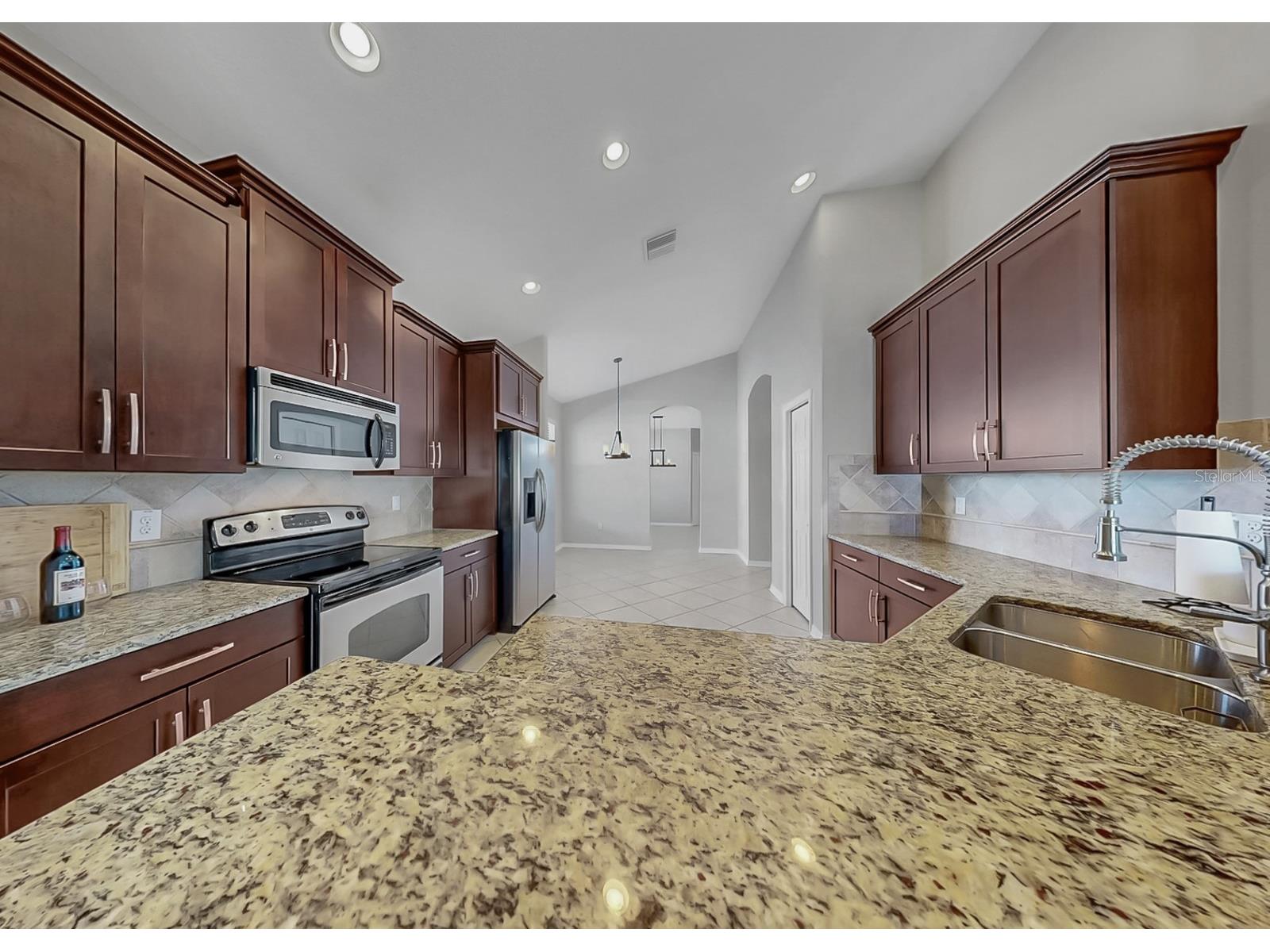 7109 Spindle Tree Lane Riverview FL 33578 TB8459124 image32