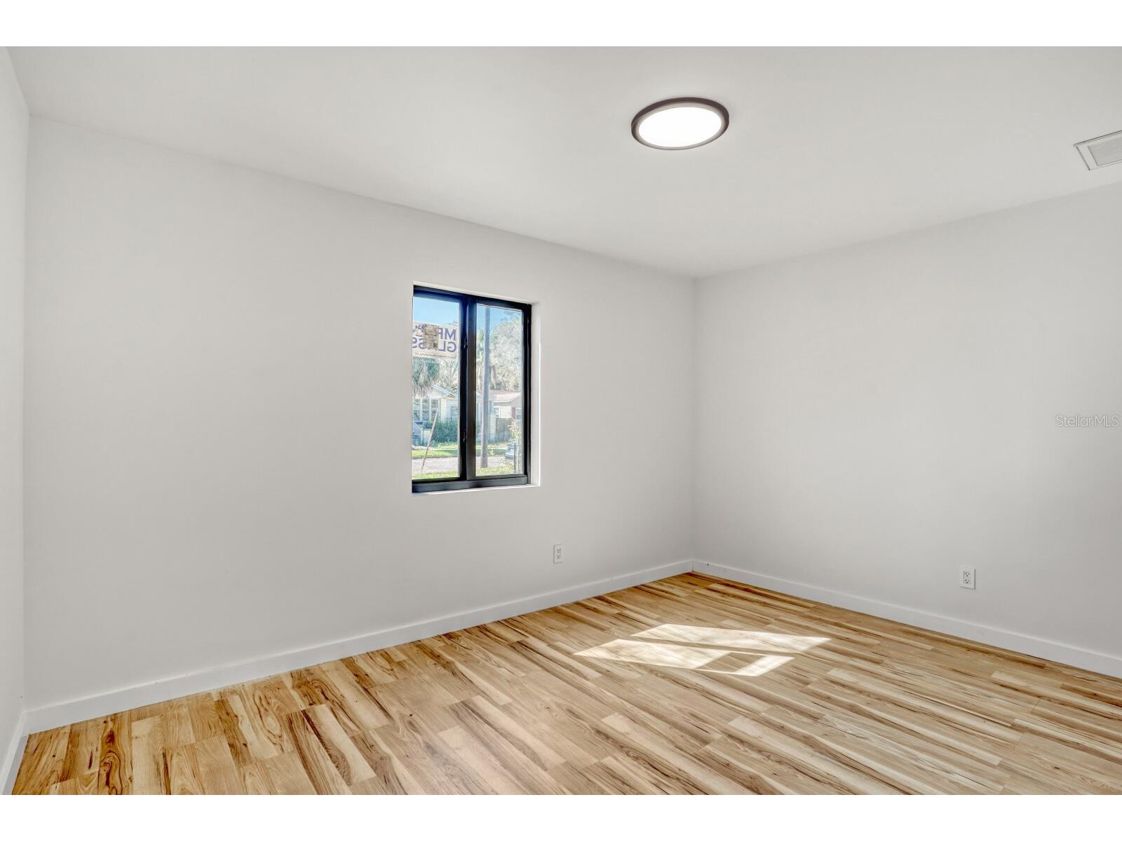 711 19th Avenue S Saint Petersburg FL 33705 TB8470620 image19