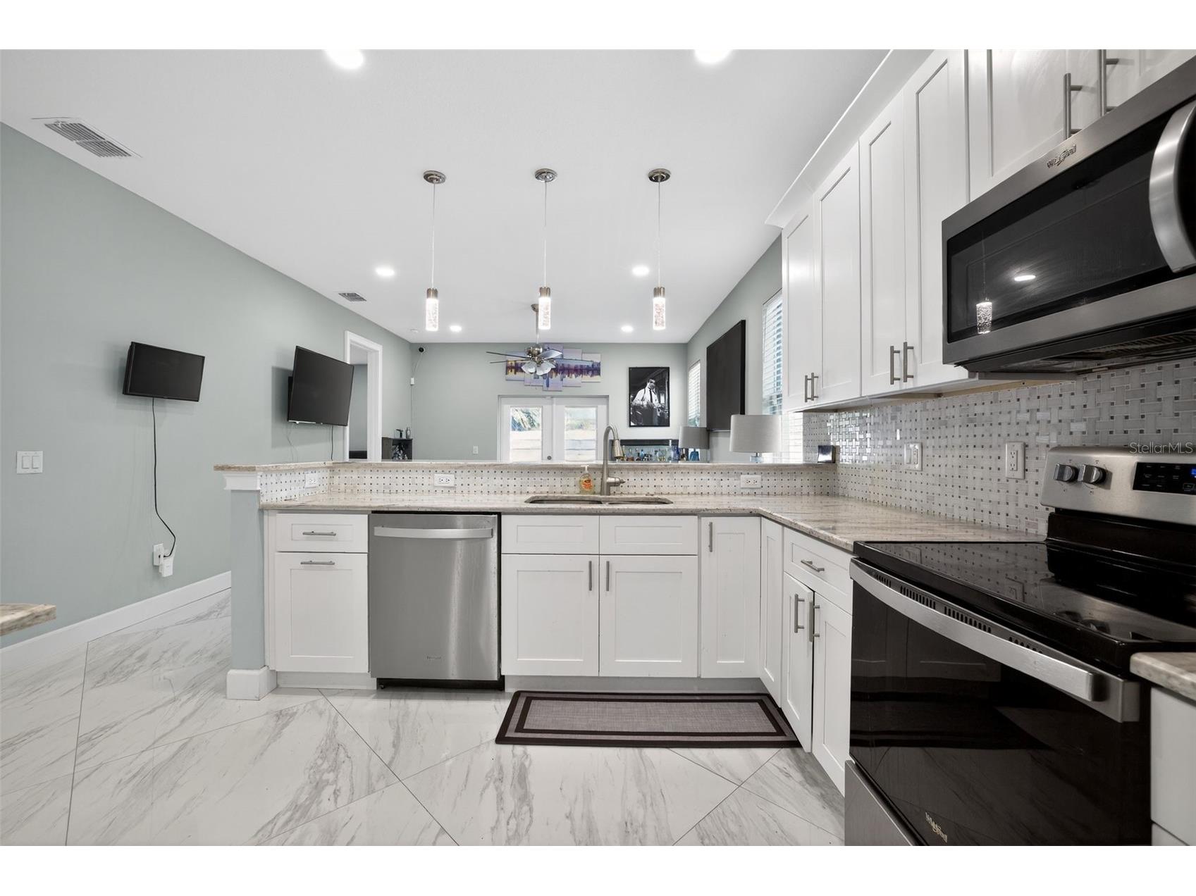 711 28th Avenue S Saint Petersburg FL 33705 TB8488528 image12