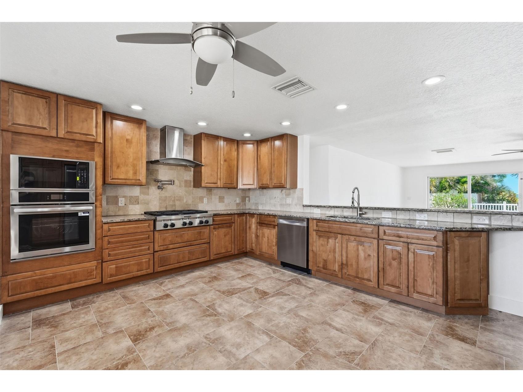 711 64th Avenue Saint Pete Beach FL 33706 - BOCA CIEGA BAY TB8493217 image25