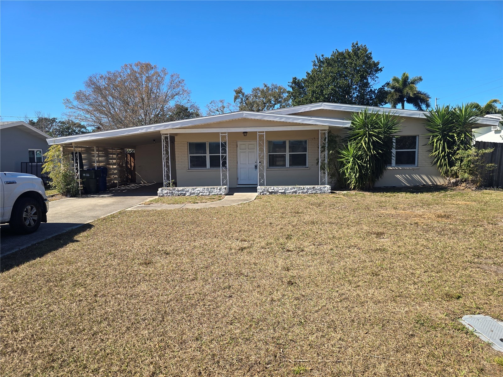 711 9th Street NW Largo FL 33770 TB8488706 image1