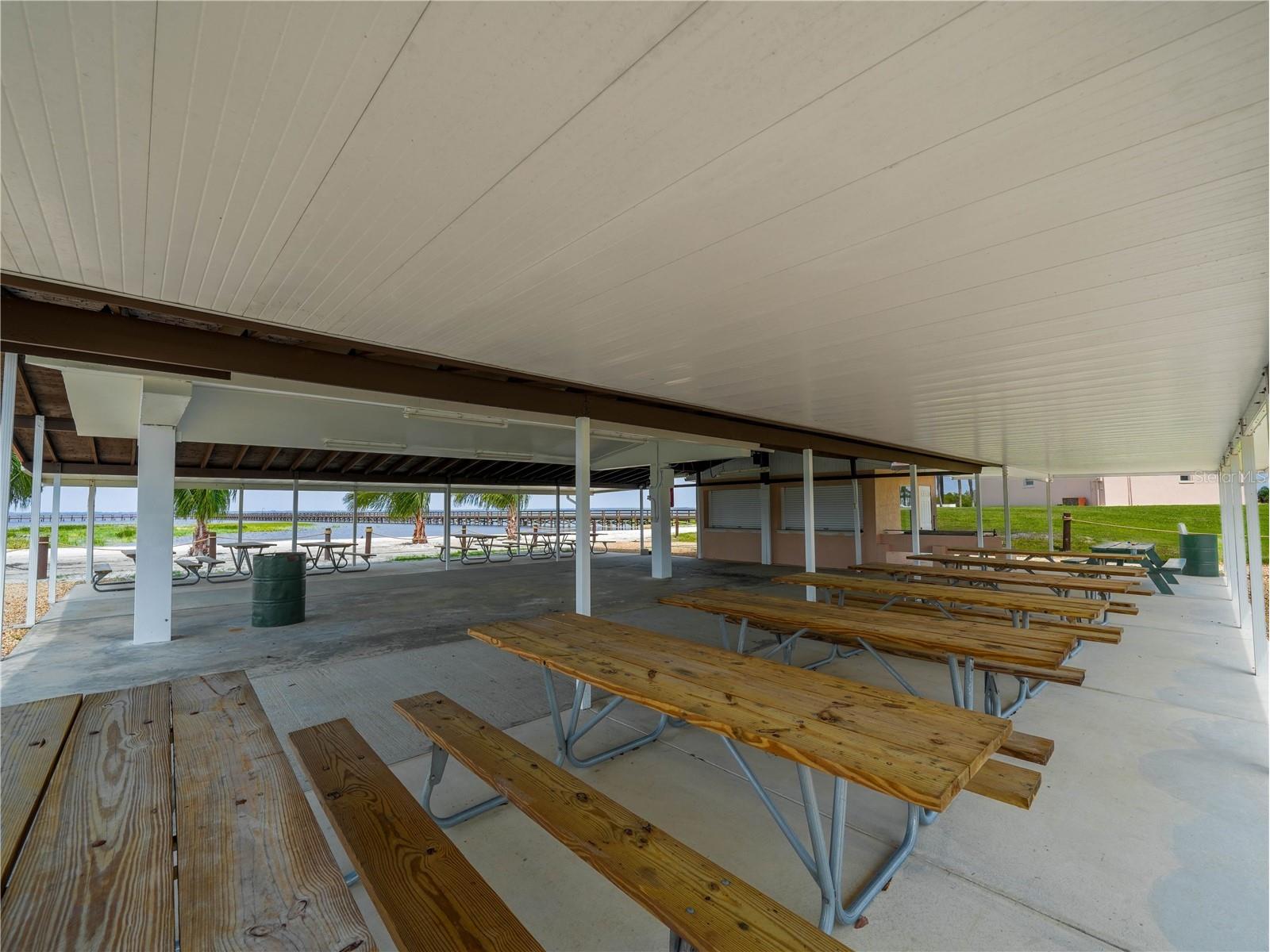 711 Azalea Drive Indian Lake Estates FL 33855 - LAKE WALK-IN-WATER P4937718 image34