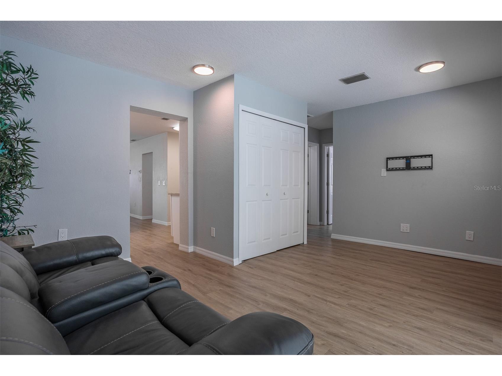 711 Bayshore Drive Tarpon Springs FL 34689 TB8486828 image20