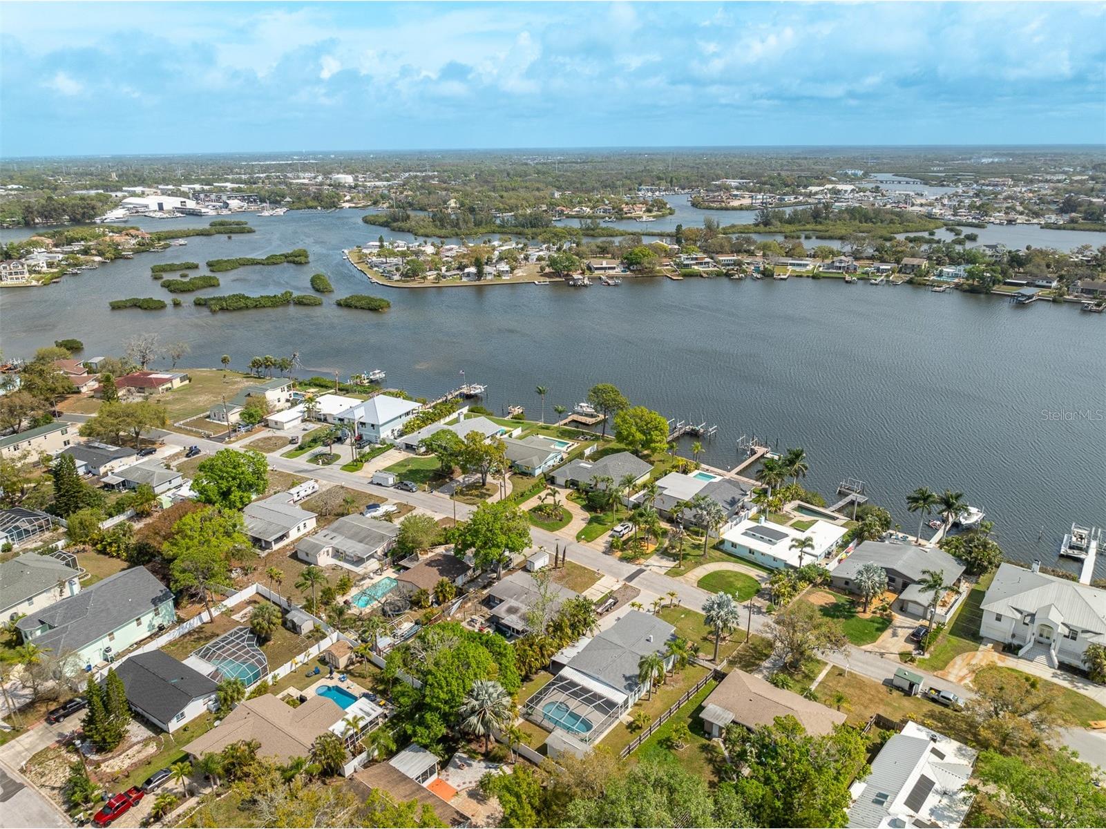 711 Bayshore Drive Tarpon Springs FL 34689 TB8486828 image54