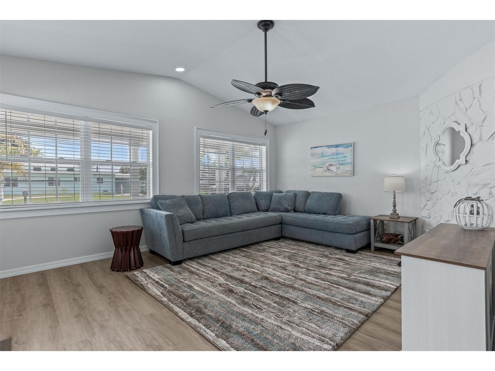 711 Bayshore Drive Tarpon Springs FL 34689 TB8486828 image8