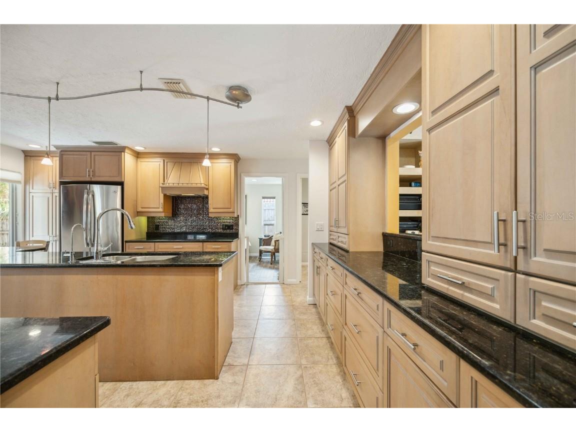 711 Birdsong Lane Sarasota FL 34242 A4646201 image11